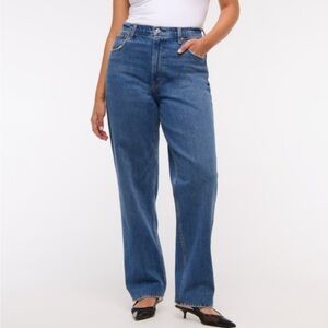 Abercrombie and Fitch 90’s Straight High Rise Curve Love